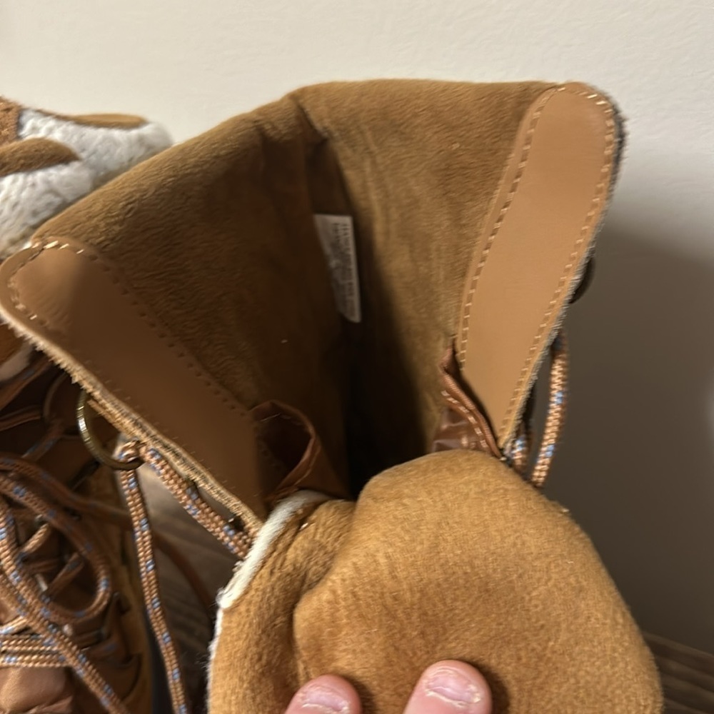 Khombu water boots size 6m preowned - Picture 3 of 8